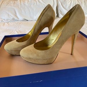 Charles David suede platform pumps